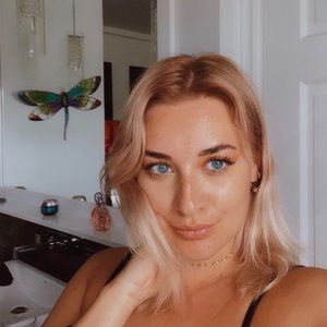 Meet your Posher, Sarah-jane